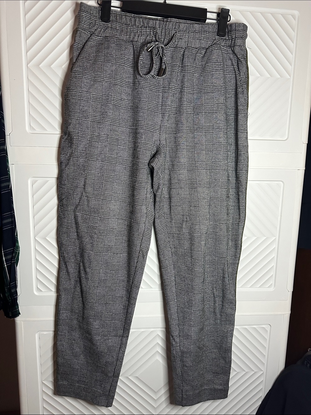 Anthropologie Gray Glen Plaid Drawstring Straight-Leg Pants